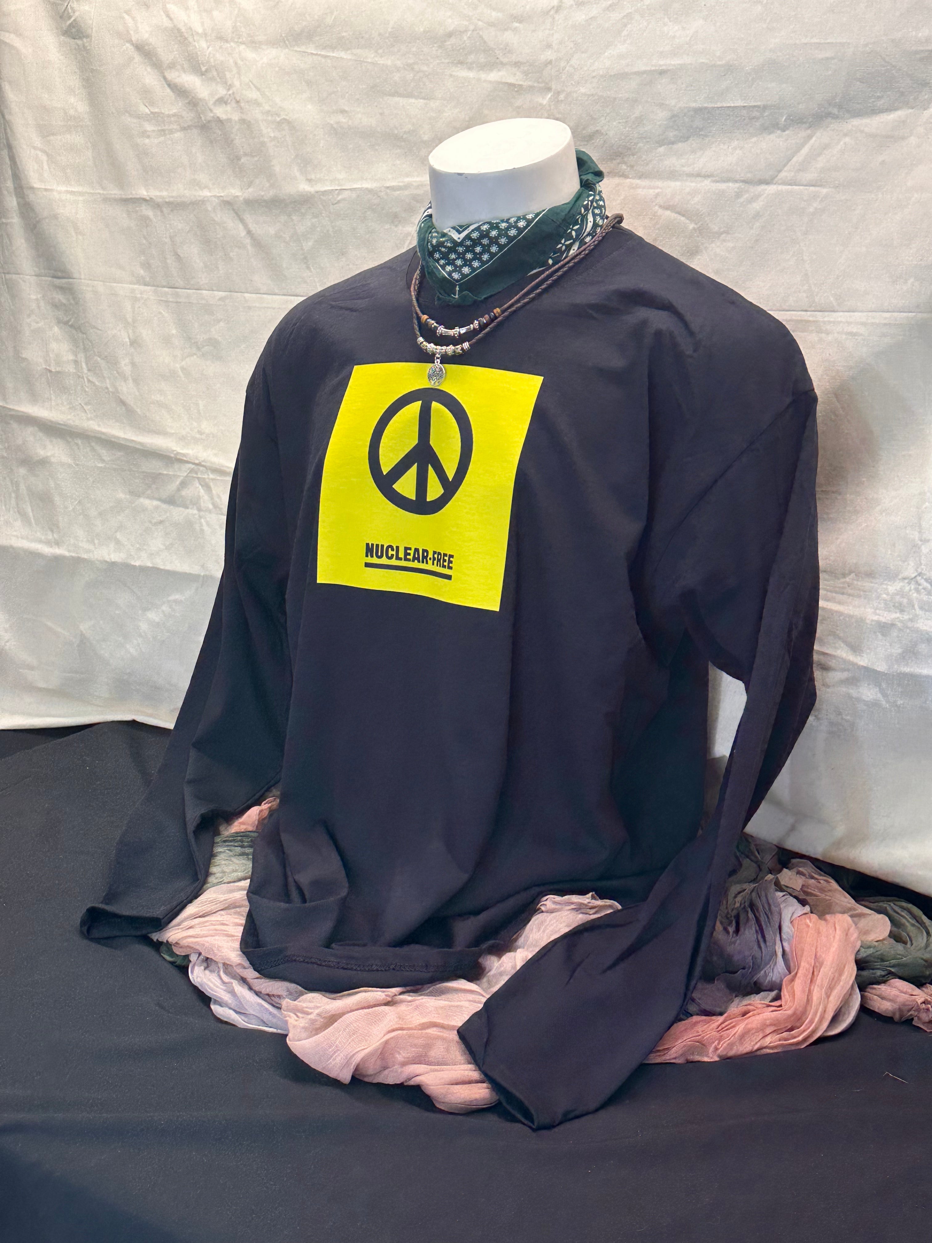 Bang on trend motif t-shirt. CND, from the boho team