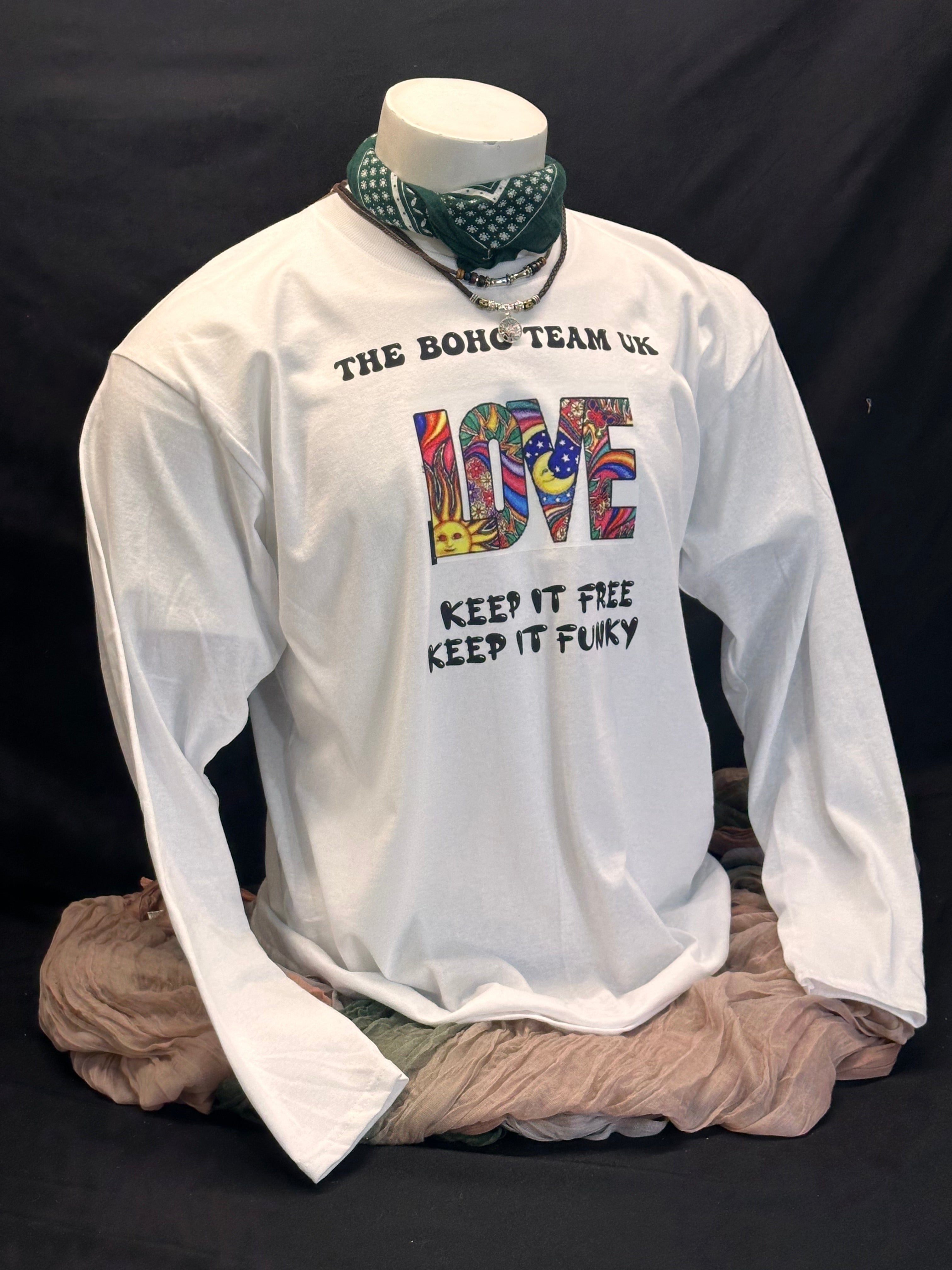 Vintage Love themed T-shirt. Cool and Desirable